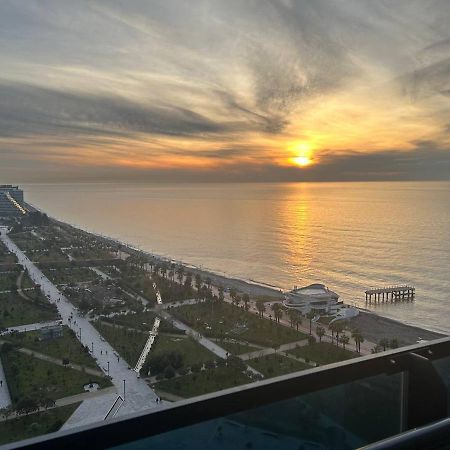 Студия С Потрясающим Видом На Море В Orbi Beach Tower 巴统 外观 照片