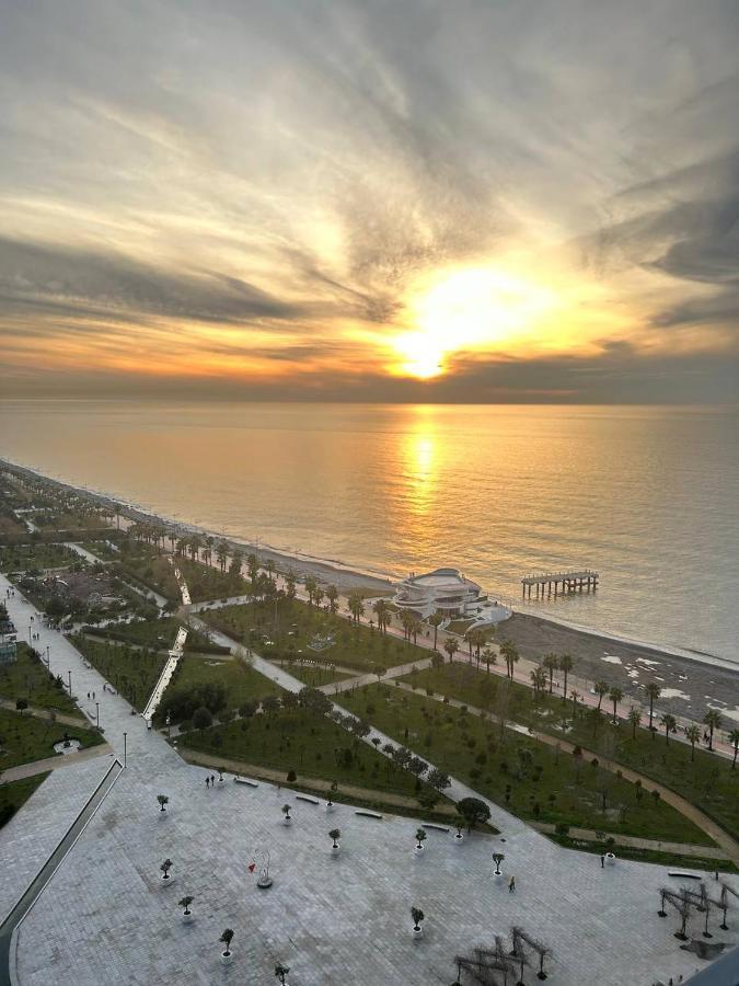 Студия С Потрясающим Видом На Море В Orbi Beach Tower 巴统 外观 照片